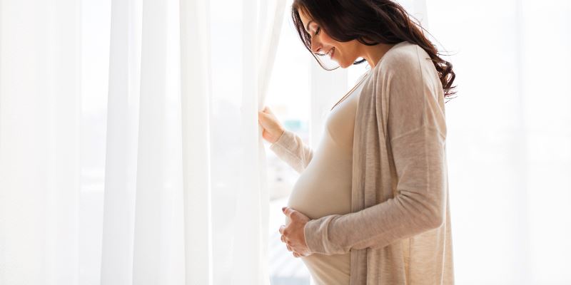 Can You Get Eyelash Extensions While You're Pregnant? [3 Main Points]